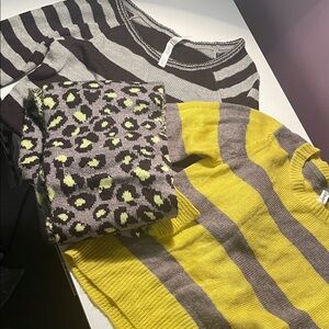 Aeropostale Yellow and Gray Striped Sweater